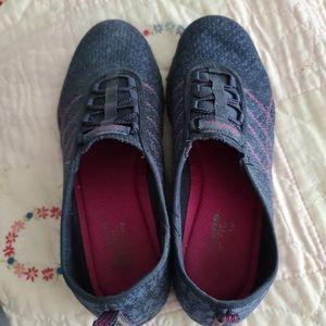 Skechers Size 9 Slip-on Blue Pink Bungee Laces